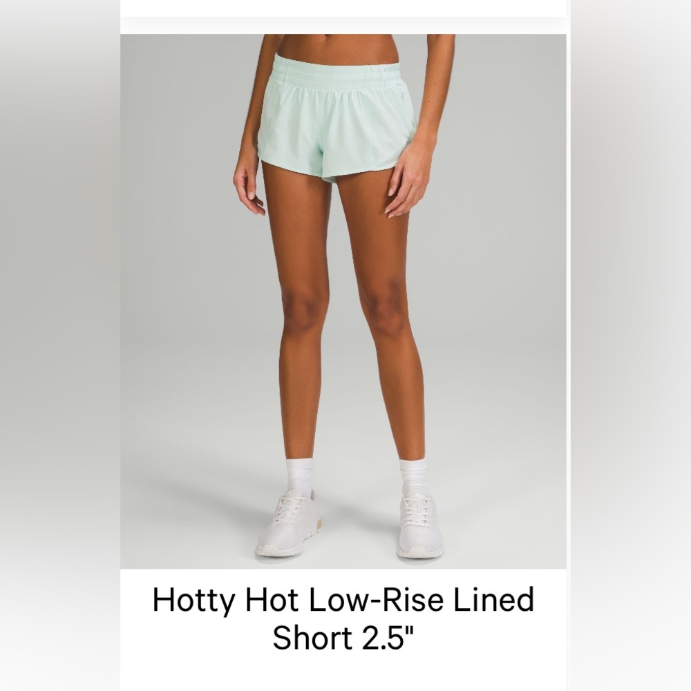 Lululemon hotty hot shorts low rise 2.5”